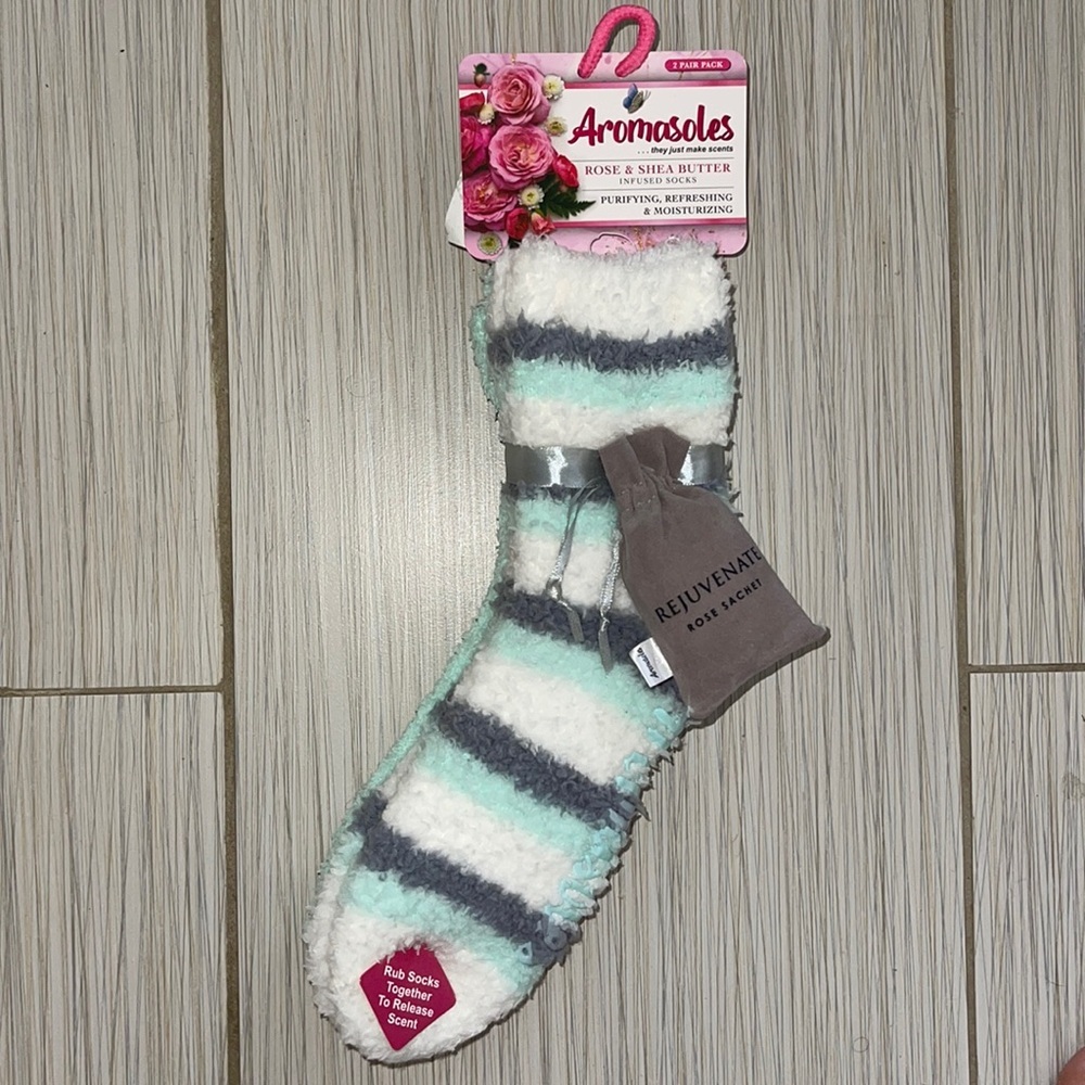 MinxNY Aromasoles Rose & Shea Butter Infused Socks - One Size - 2 Pair Pack